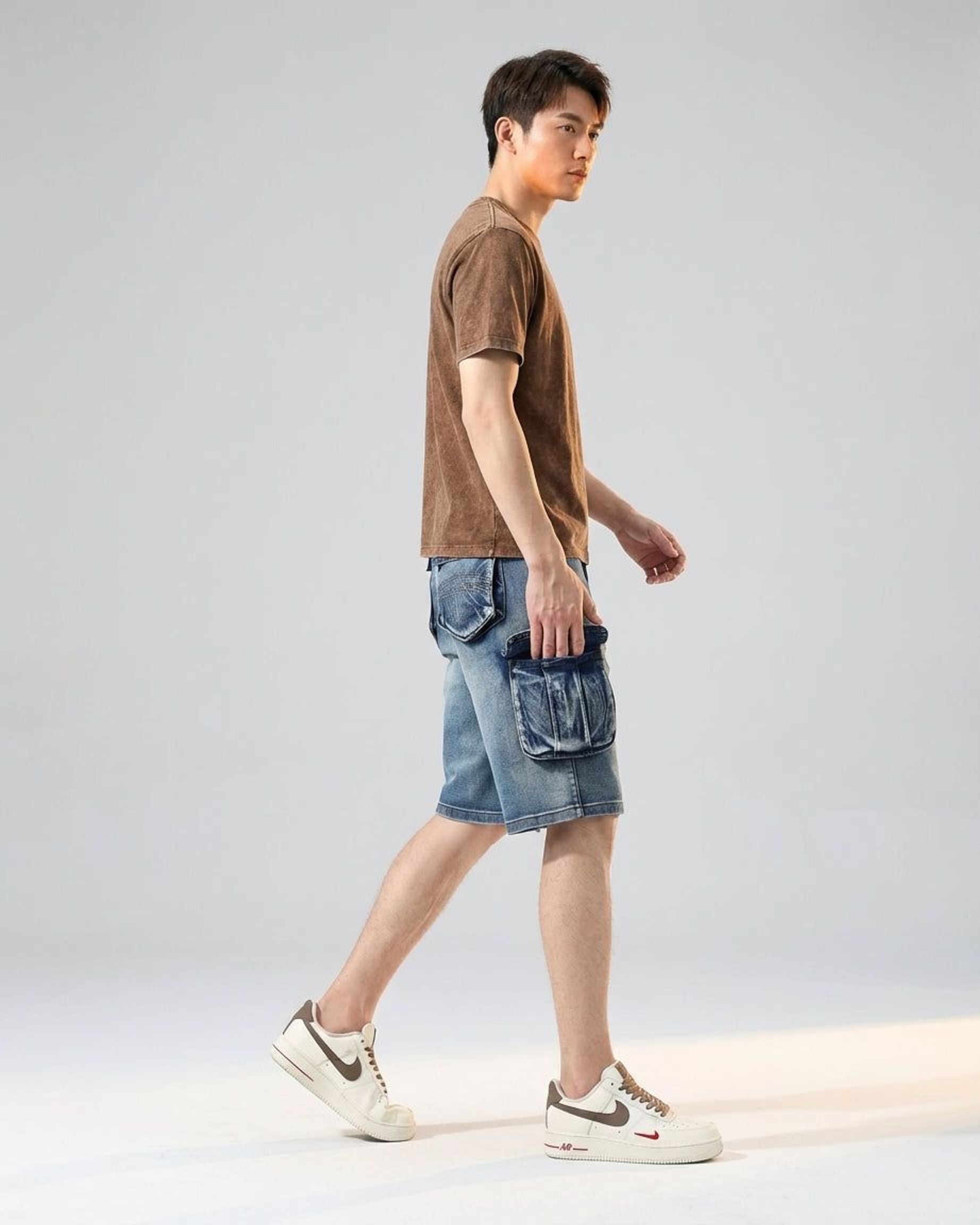 Jasper Vann | Men's Relaxed Fit Denim Cargo Shorts