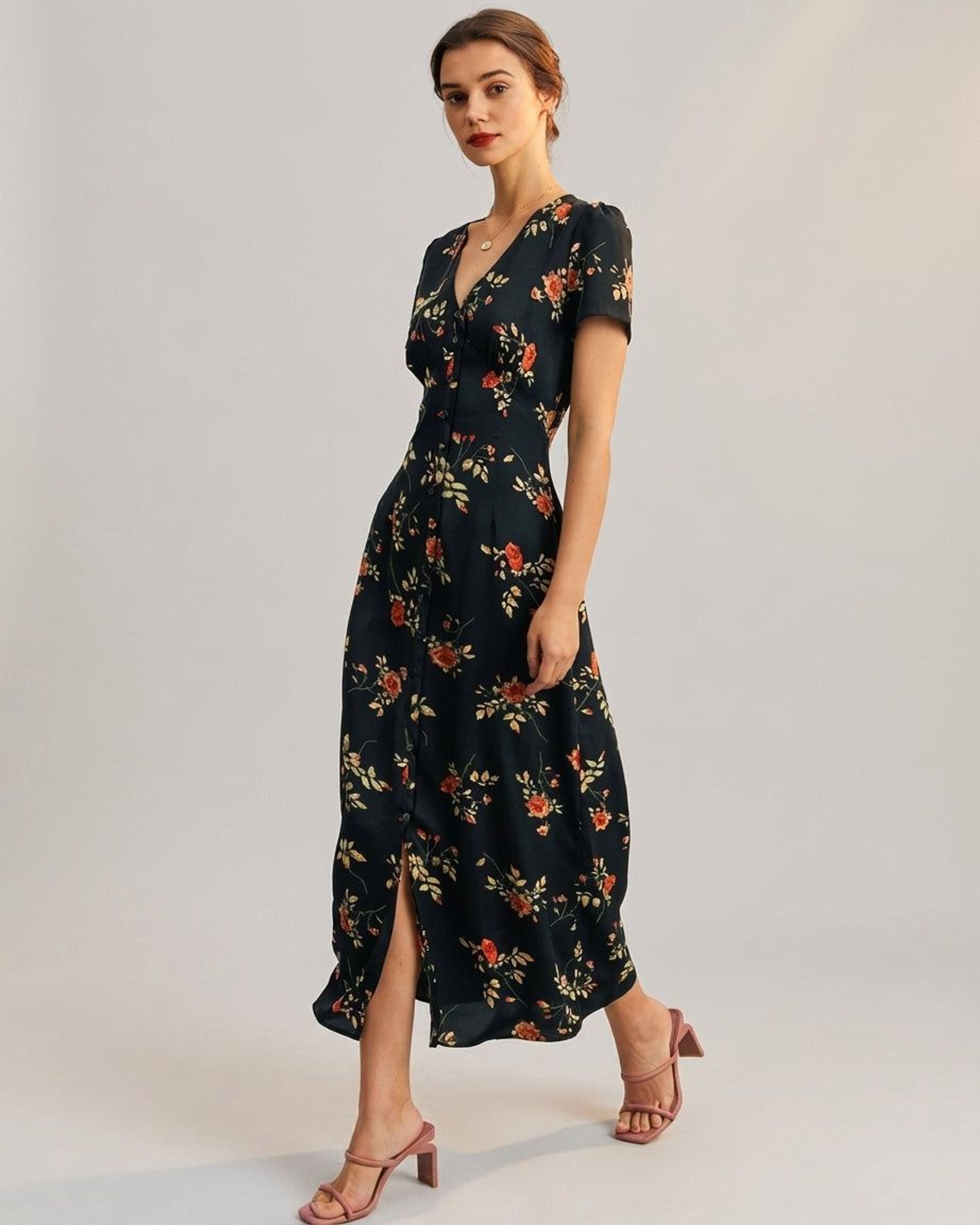 Amélie Voss | Women's Floral Print V Neck Maxi Dress