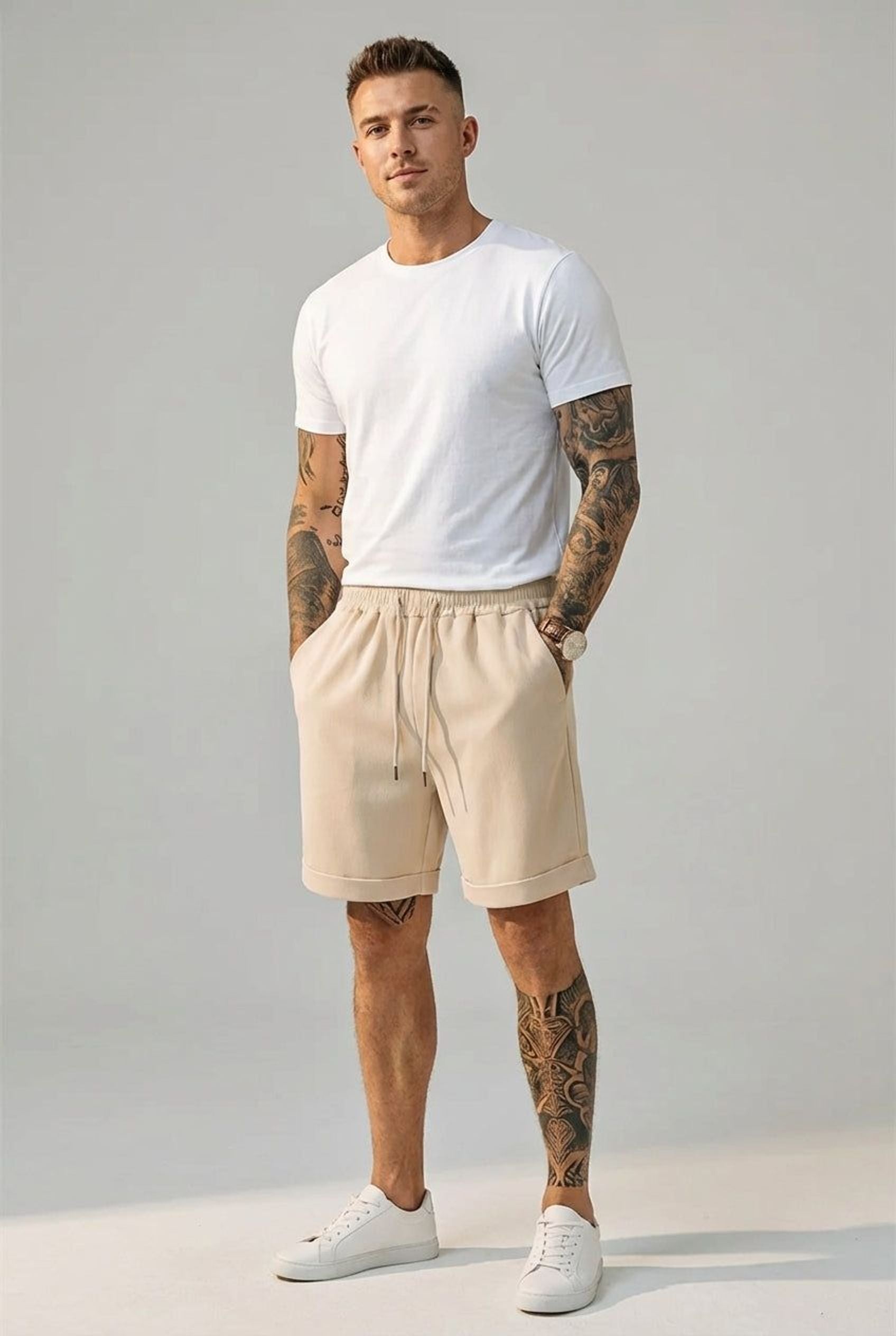 Luca Brin | Men's Cuffed Casual Shorts in Lightweight Fabric