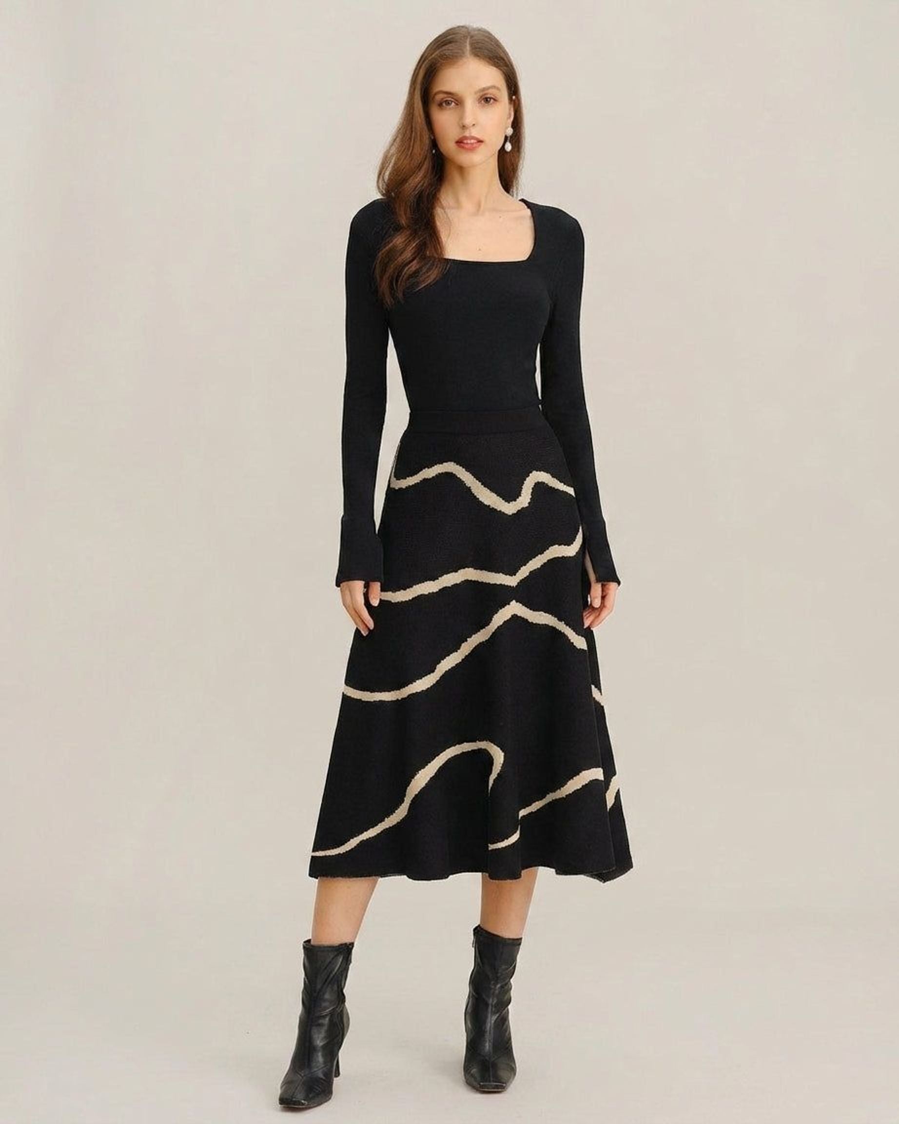 Clara Veld | Women's Textured Midi Skirt in Black