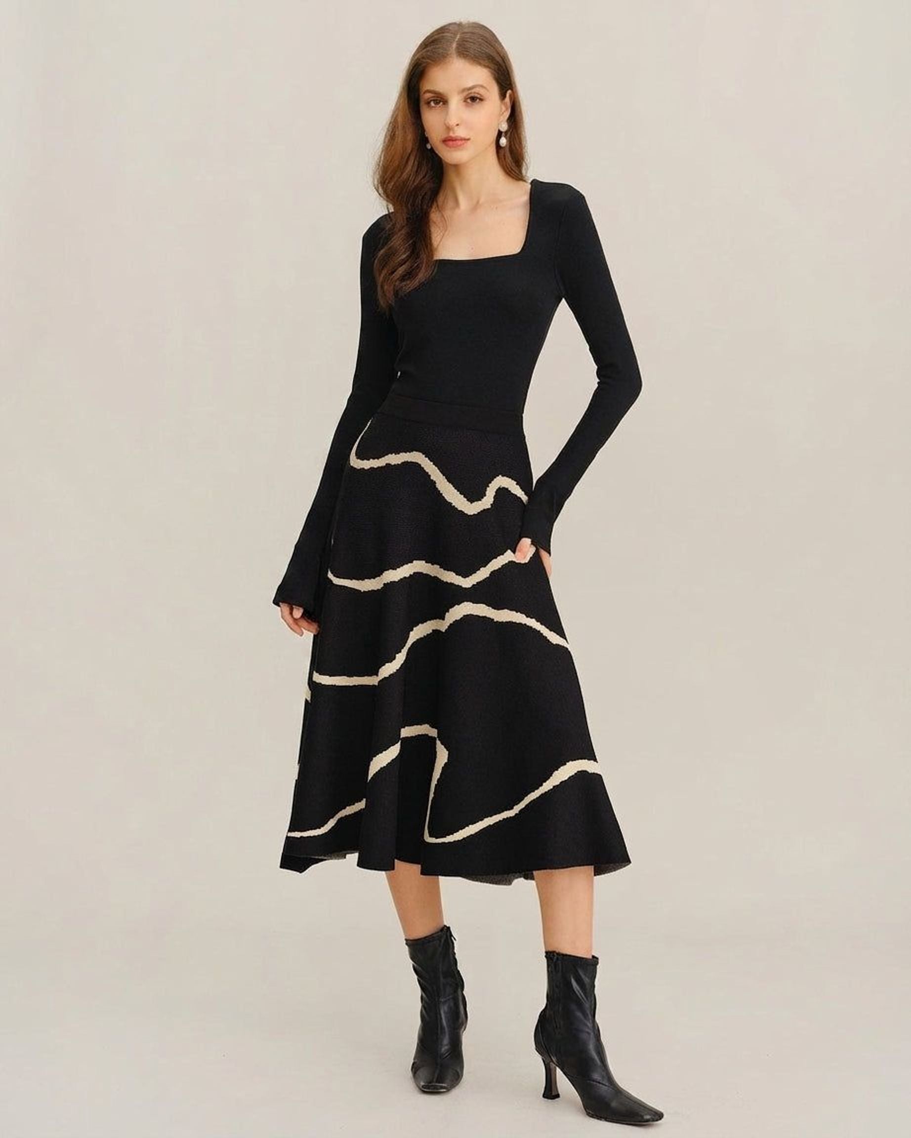 Clara Veld | Women's Textured Midi Skirt in Black