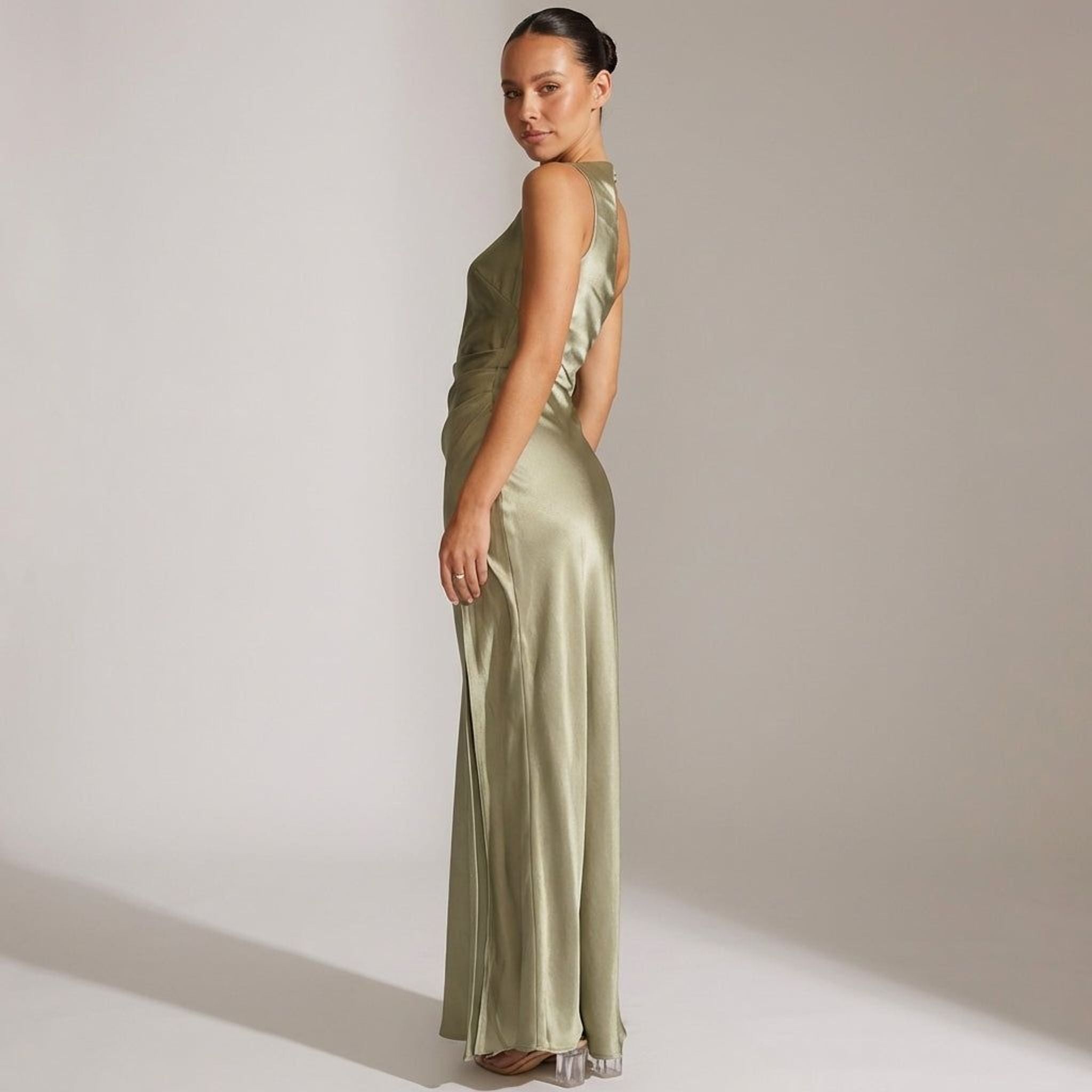 Léa Vinto | Women's Asymmetric Long Dress in Green