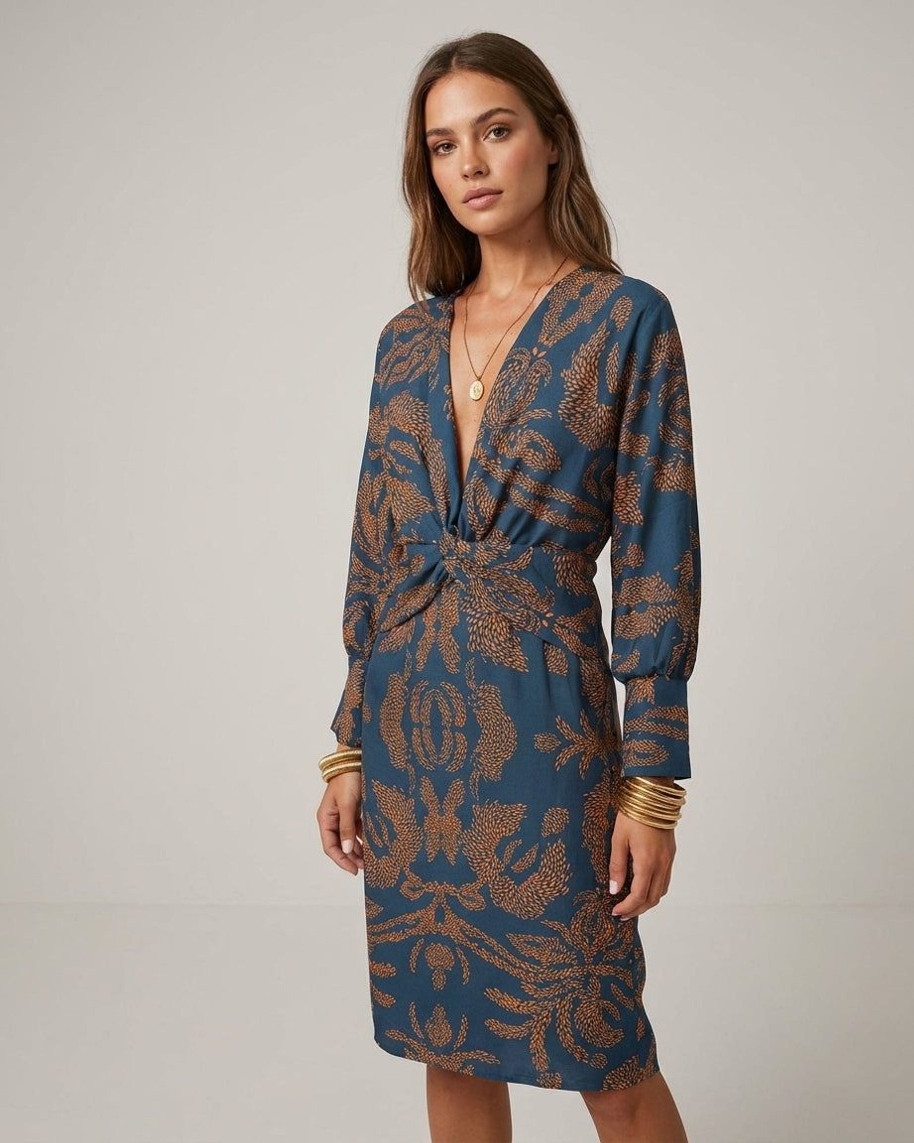 Amélie Thorne | Women's Classic Fitted Blue Dress