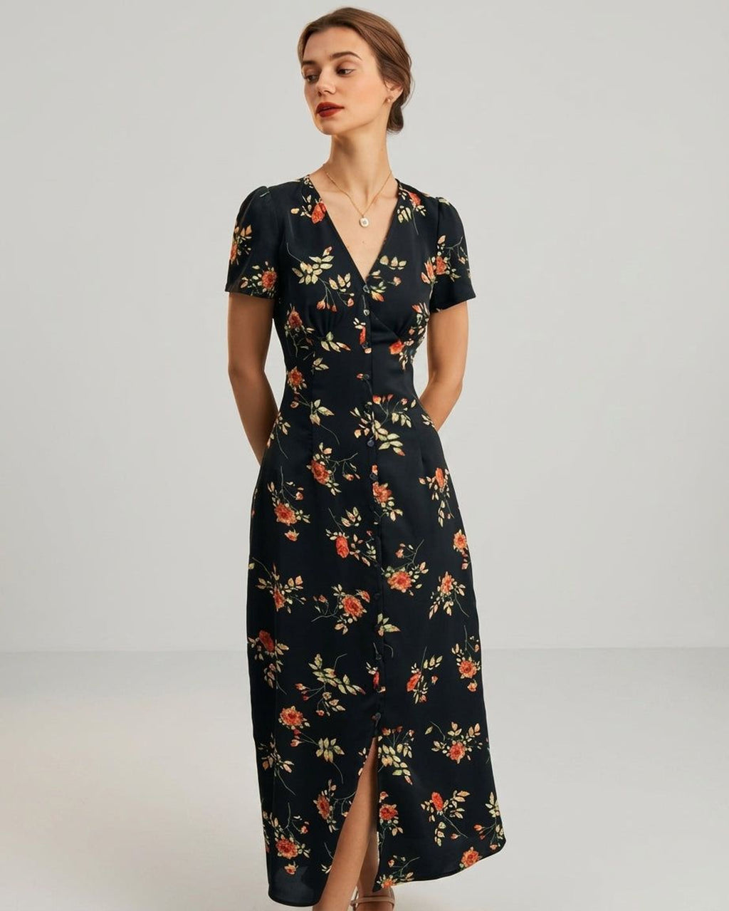 Amélie Voss | Women's Floral Print V Neck Maxi Dress