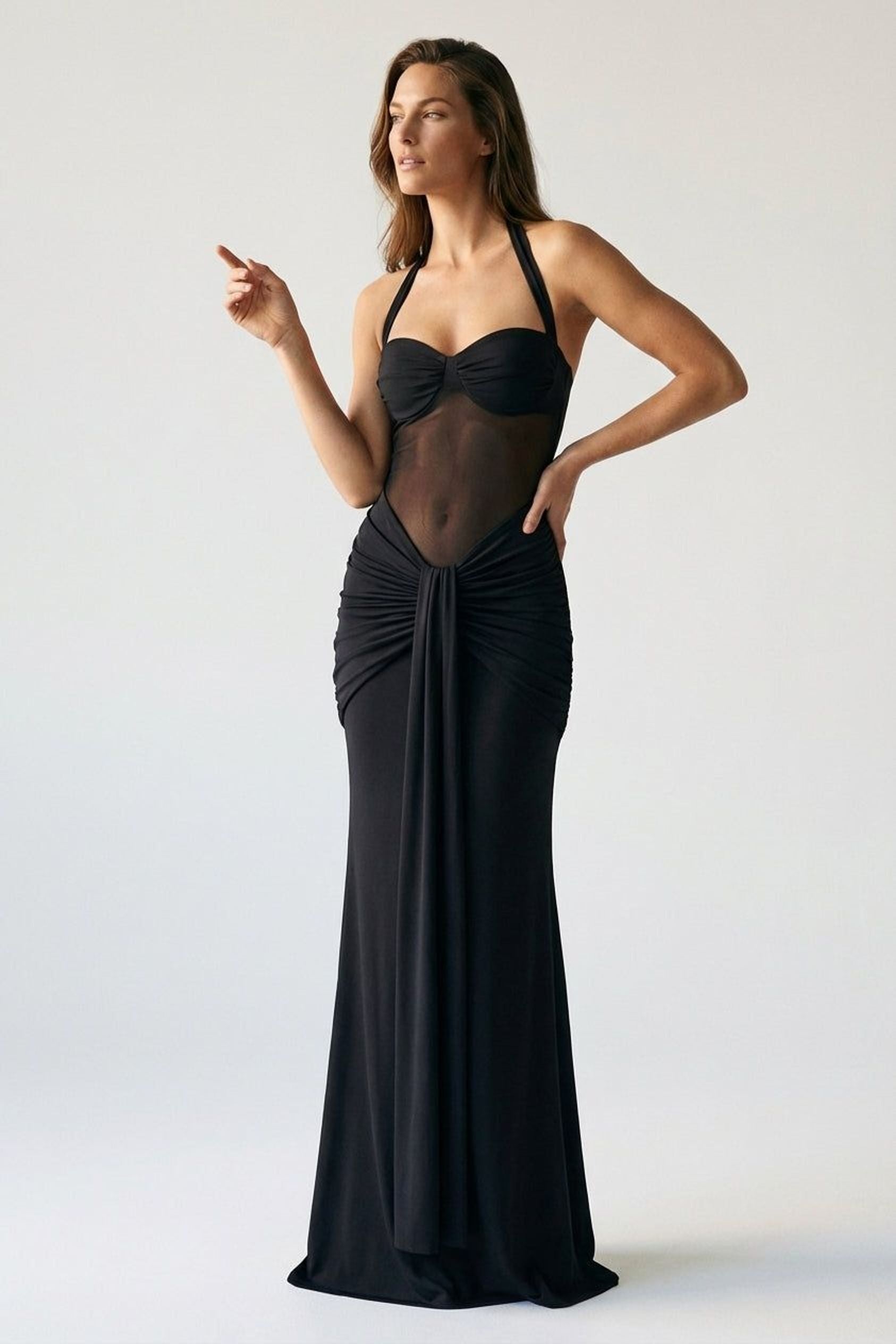 Léonie Tress | Women's Elegant Halter Maxi Dress