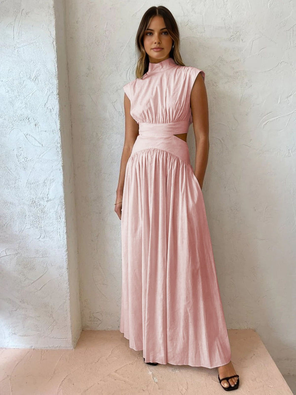 Clara Voss | Women's Sleeveless Maxi Dress with Pockets