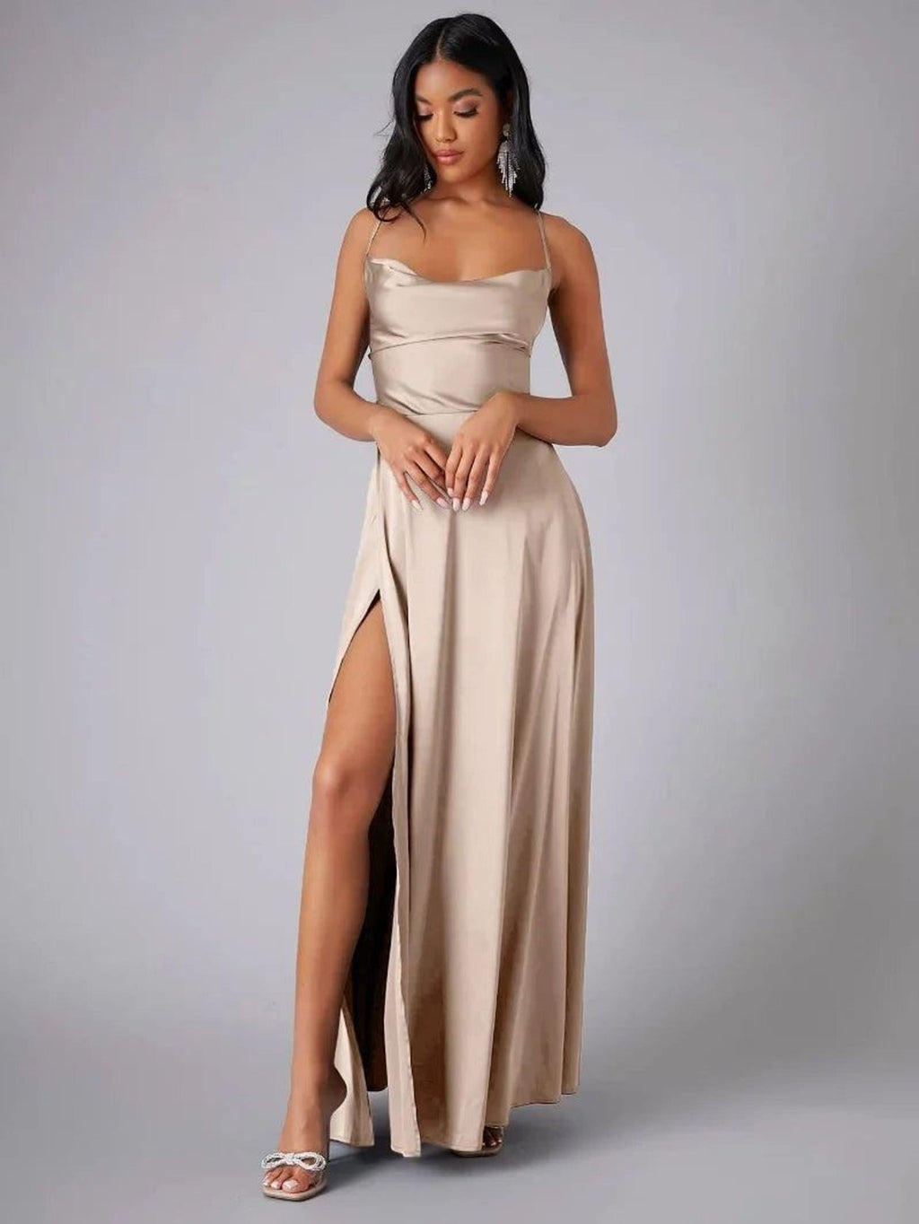 Clara Voss | Women's Sleeveless Flowy Maxi Dress
