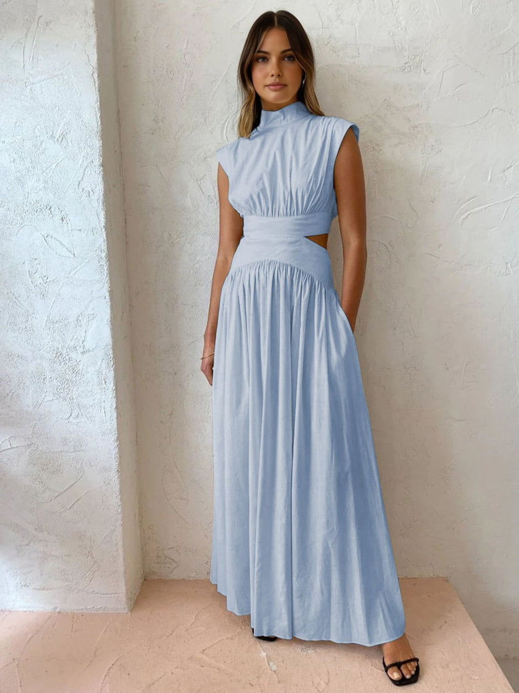 Clara Voss | Women's Sleeveless Maxi Dress with Pockets